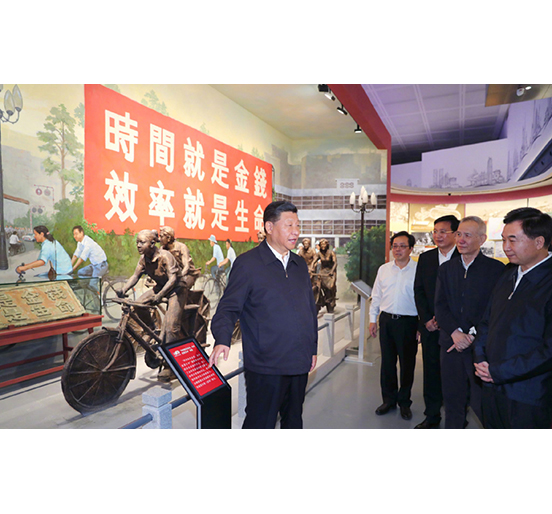 习近平总书记在深圳考察亲临由智博体育在线app官网承建幕墙工程的两座地标性建筑