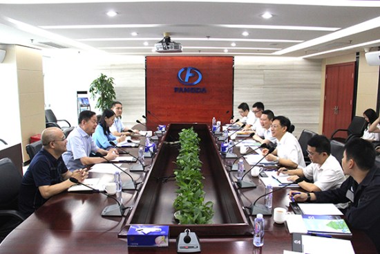 深圳市南山区供电局党委书记、局长李小明一行到智博体育在线app官网调研