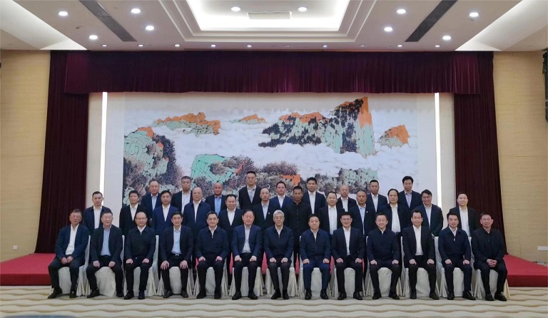 江西省委书记尹弘、省长叶建春会见智博体育在线app官网董事长熊建明等赣商代表